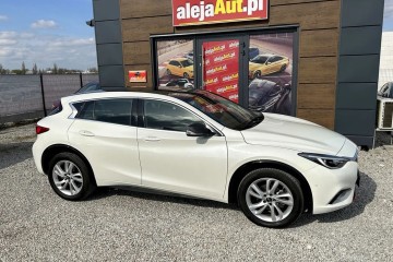 Q30 1.6 BENZ 122 KM !! 2018r !! 23.000 km !!! Warszawa