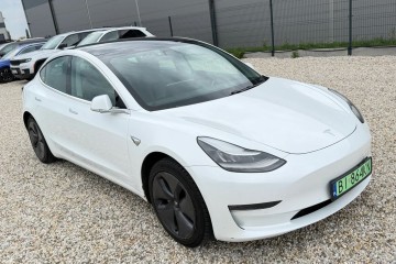 4x4 TESLA 3 372 KM 2019r Warszawa