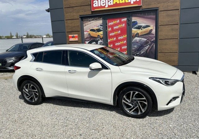 infiniti